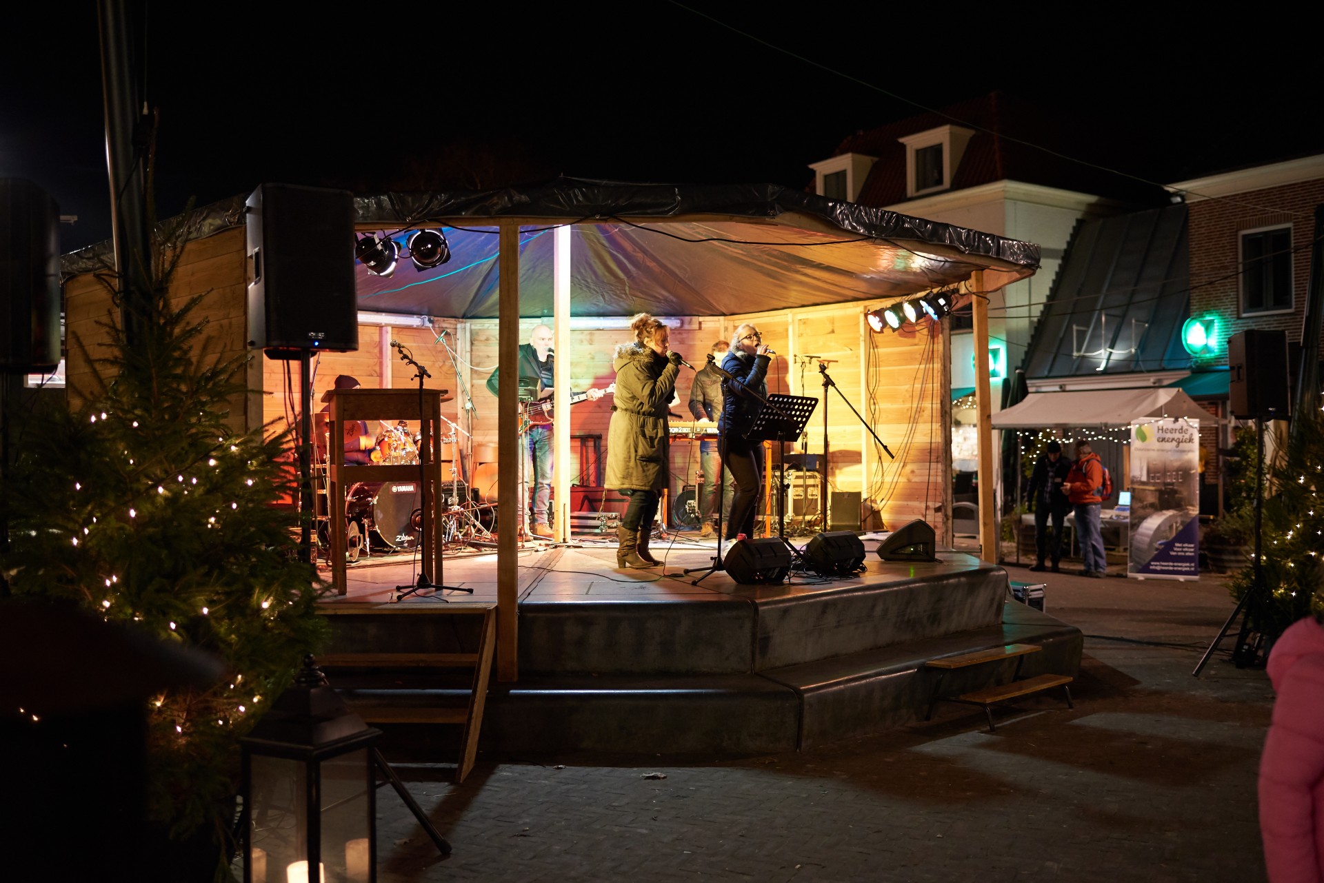Kerstmarkt in het centrum van Heerde. Visit Heerde